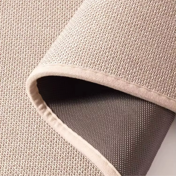 Tapis de bain élégant, décoration pratique et sécurisante en microfibre pour votre salle de bain.
