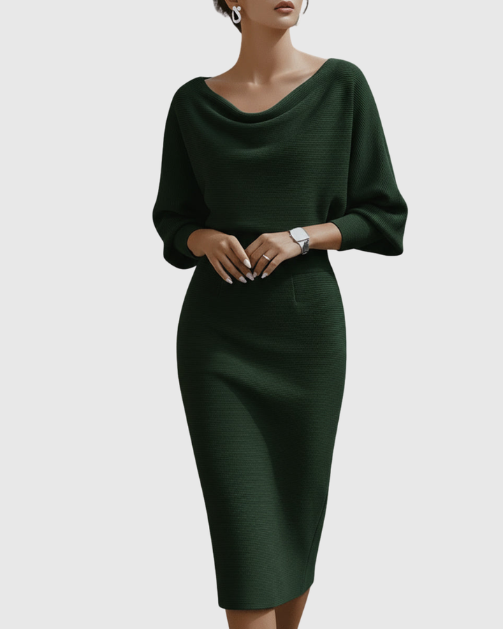 Robe midi fluide et drapée pour femme. Crée un look élégant et chic, idéal pour la mode féminine moderne.