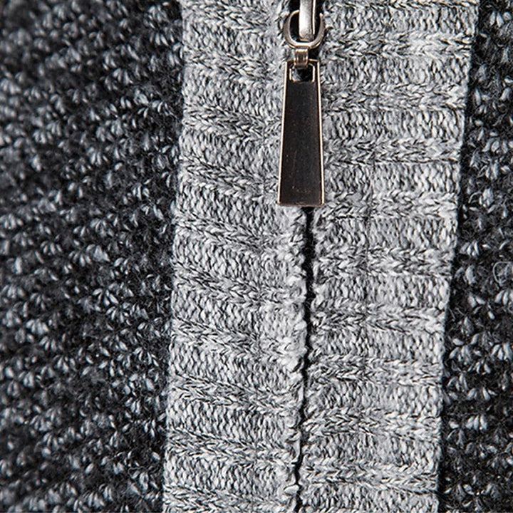 Cardigan homme en laine douce, zip intégral. Vêtement chaud et confortable pour l'hiver. Maille élégante.