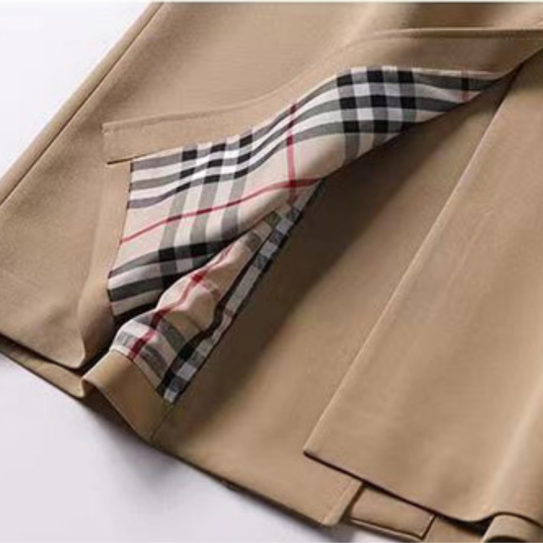 Manteau trench-coat femme polyvalent, élégant pour le travail ou les sorties, style classique intemporel.