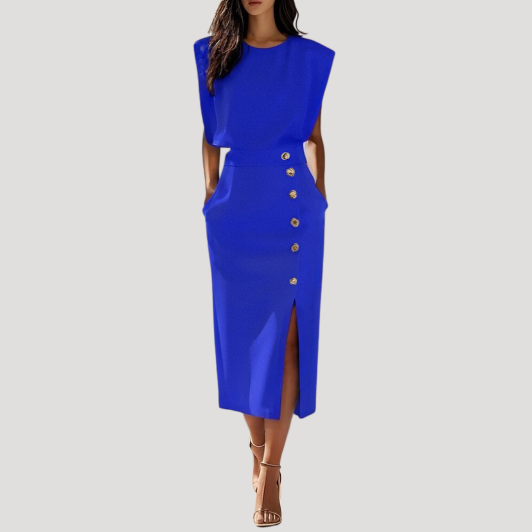Robe midi sans manches pour femme, ceinturée. Look chic, confortable et moderne pour toutes les occasions estivales.