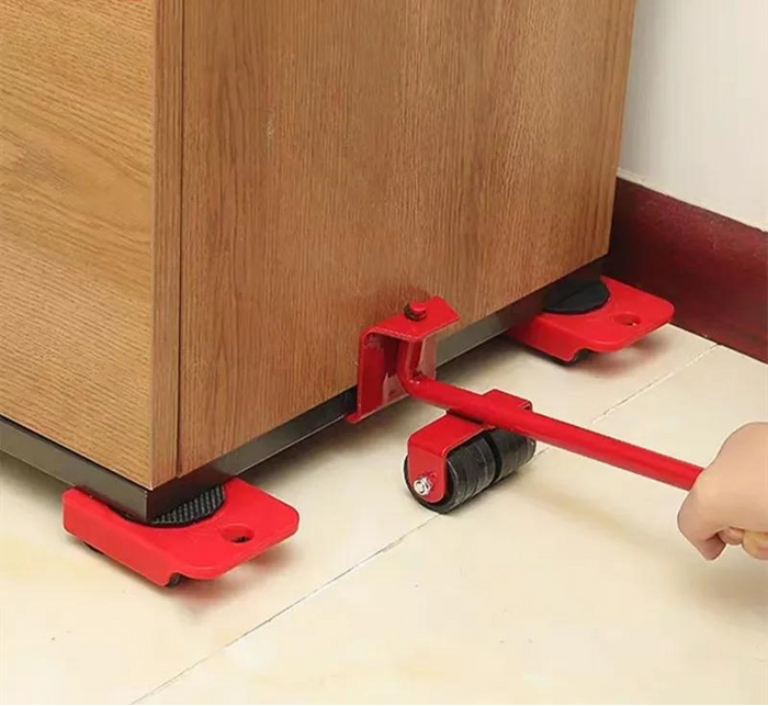 Le set de déménagement Liftaro, l'outil essentiel pour déplacer des meubles sans effort. Roulettes robustes incluses.