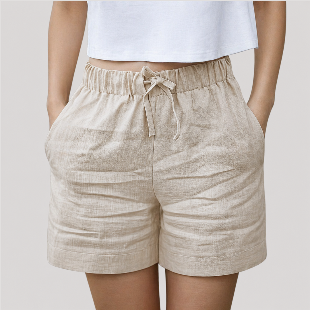 Short femme élégant et polyvalent, taille ajustable. Parfait pour l'été, le confort et un look moderne.
