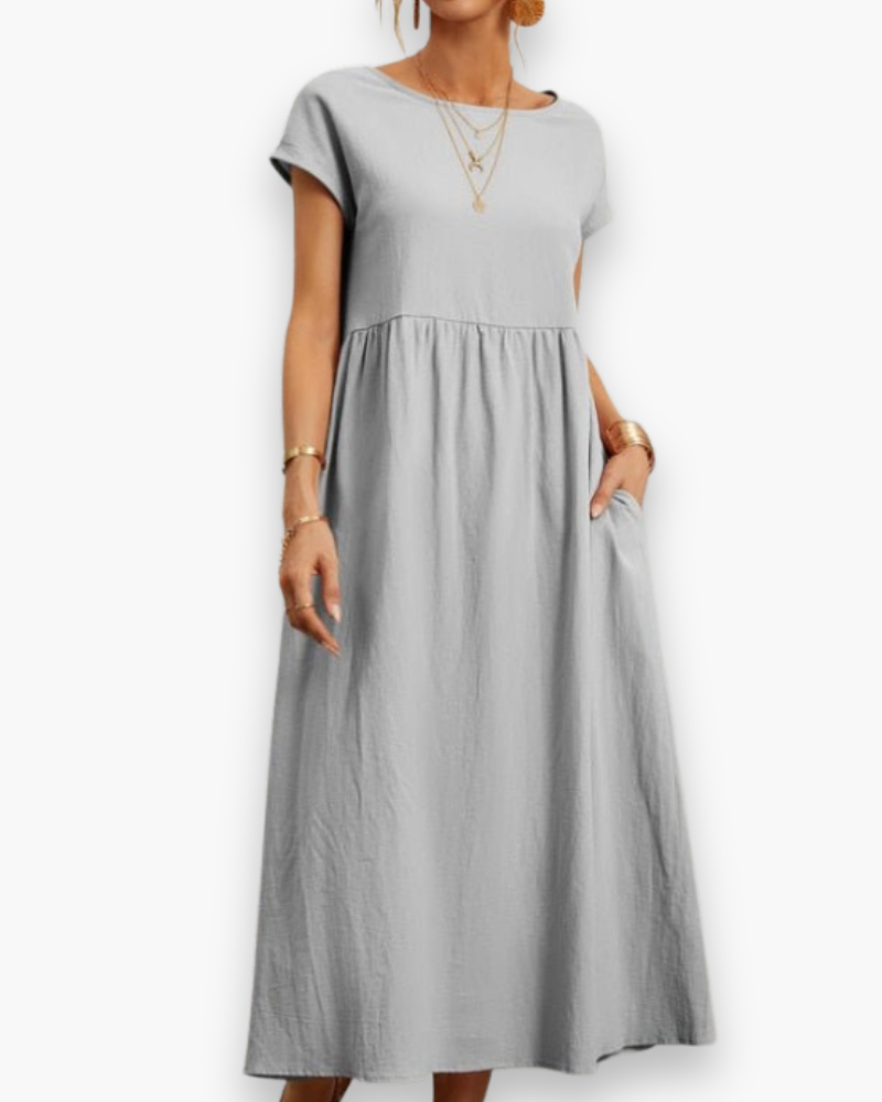 Robe maxi femme décontractée et confortable pour l'été. Idéale pour les vacances, style chic et léger.