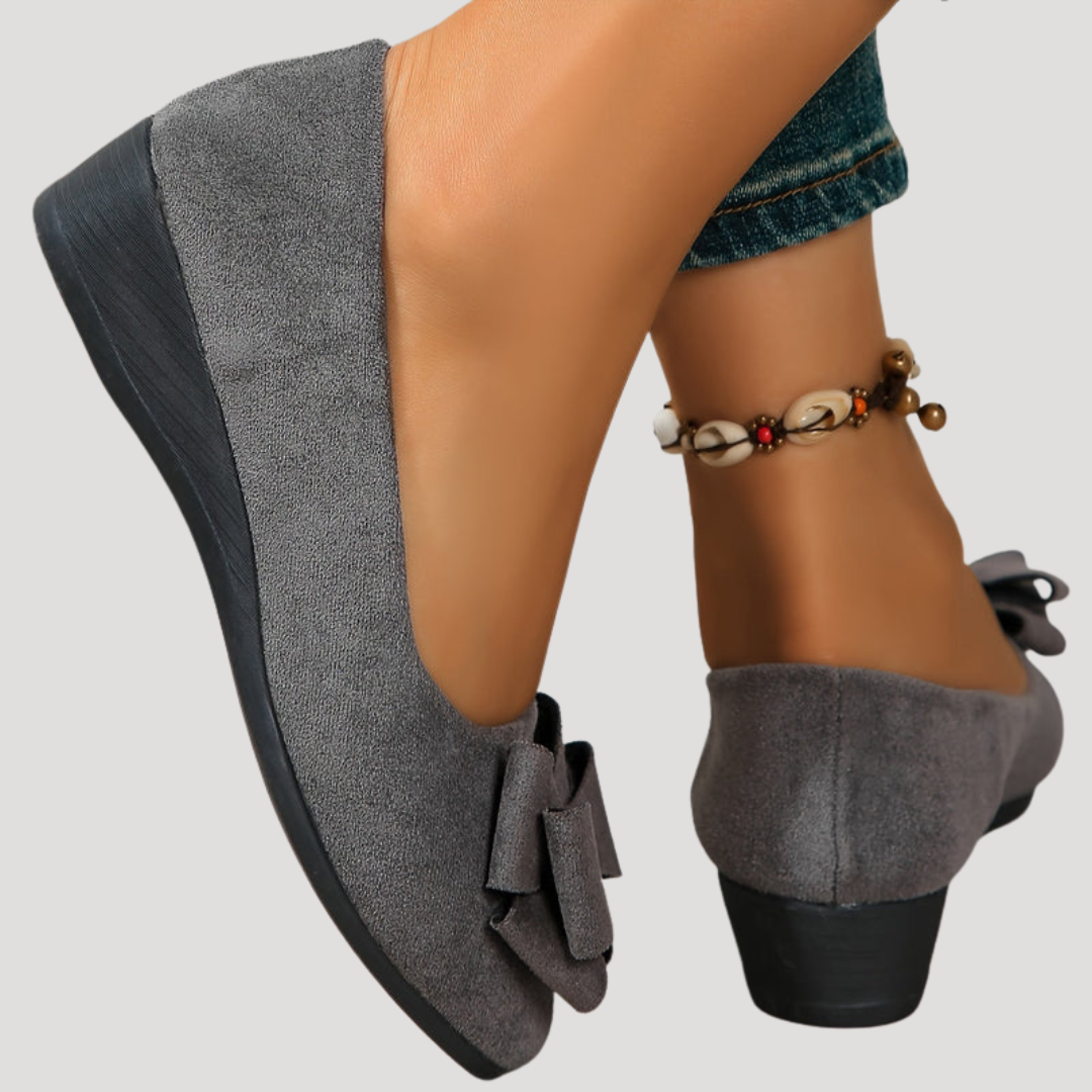 Ballerines compensées femme avec nœud élégant, idéales pour allier mode et confort au quotidien.