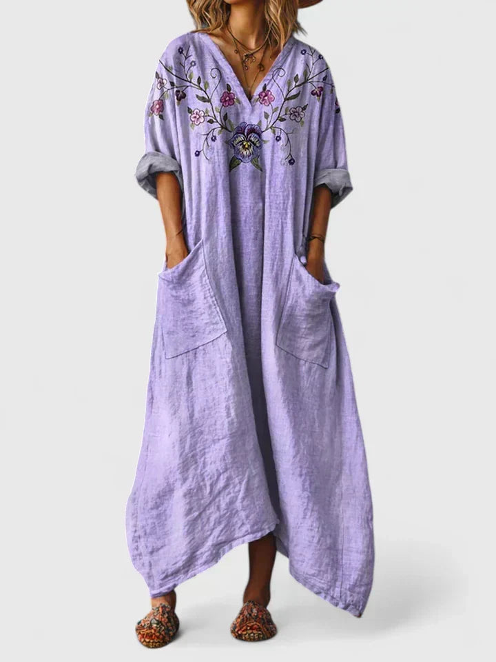 Robe longue fluide femme. Vêtement confortable et stylé pour le printemps/été. Mode féminine décontractée.