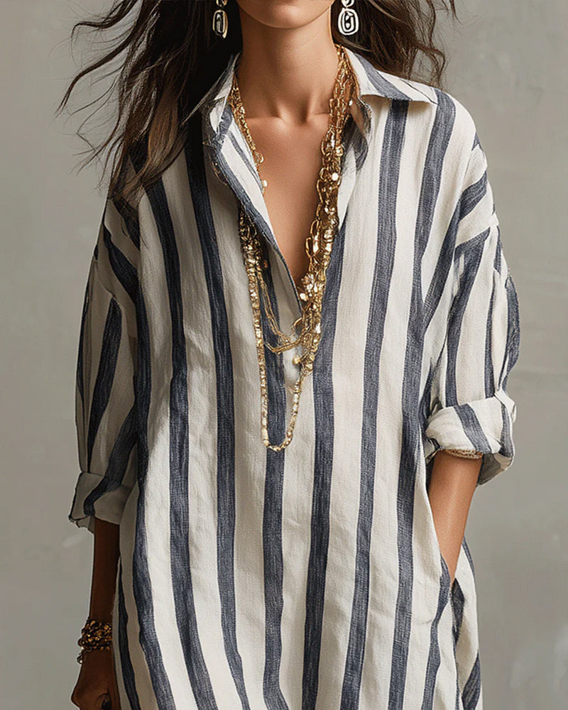 Robe femme maxi à rayures verticales, coupe fluide décontractée chic, col revers. Parfaite pour printemps automne.