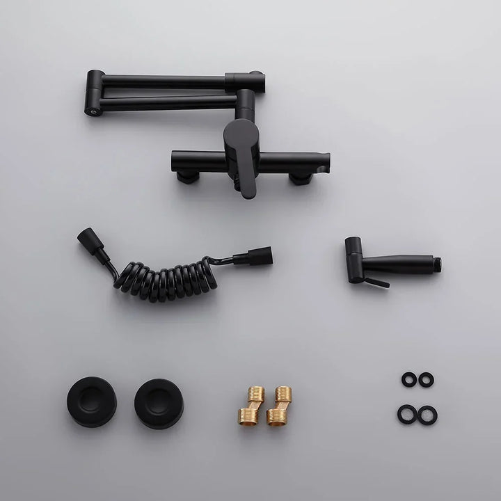 Mitigeur de cuisine moderne noir mat avec bec flexible et spray. Design contemporain pour toute cuisine.