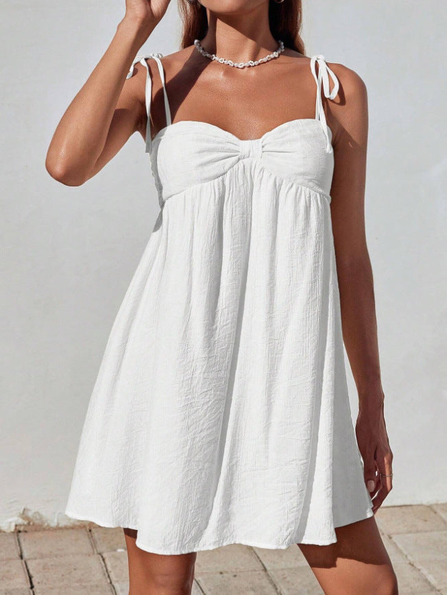 Robe mini femme élégante, coupe ample et fluide. Vêtements mode décontractée, parfaite pour le printemps été.
