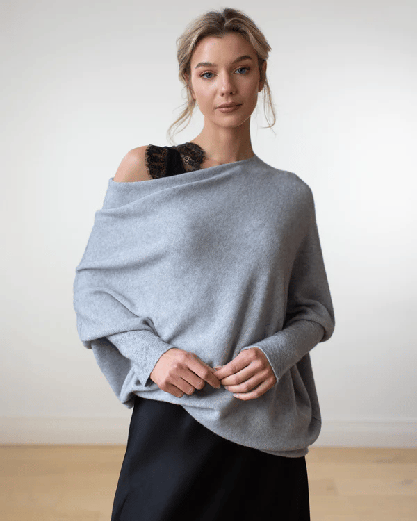 Pull femme élégant et confortable pour l'hiver, style décontracté. Vêtement chaud, idéal mode hiver.