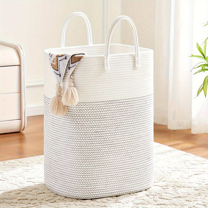 Panier à linge tressé en coton, grande capacité et durable pour un rangement optimal.