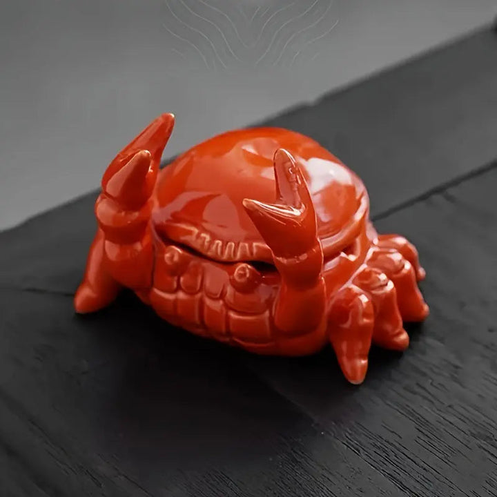 Cadeau original: cendrier crabe en céramique peinte à la main, idéal pour les amateurs d'art et de design.