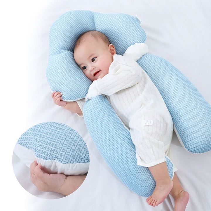 Coussin de sommeil bébé ergonomique, confort supérieur et sécurité pour nouveau-né, prévention tête plate.