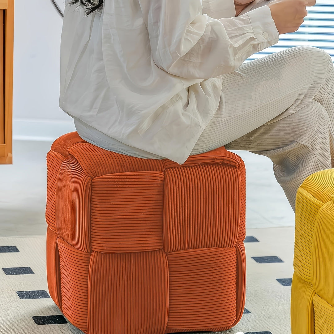 Pouf Ottoman CordyCube, velours côtelé doux. Siège d'appoint chic et confortable pour salon moderne.