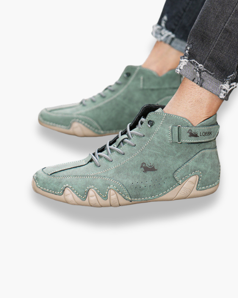 Détail des chaussures pieds nus homme imperméables, idéales pour outdoor et randonnée. Matériau robuste et souple.