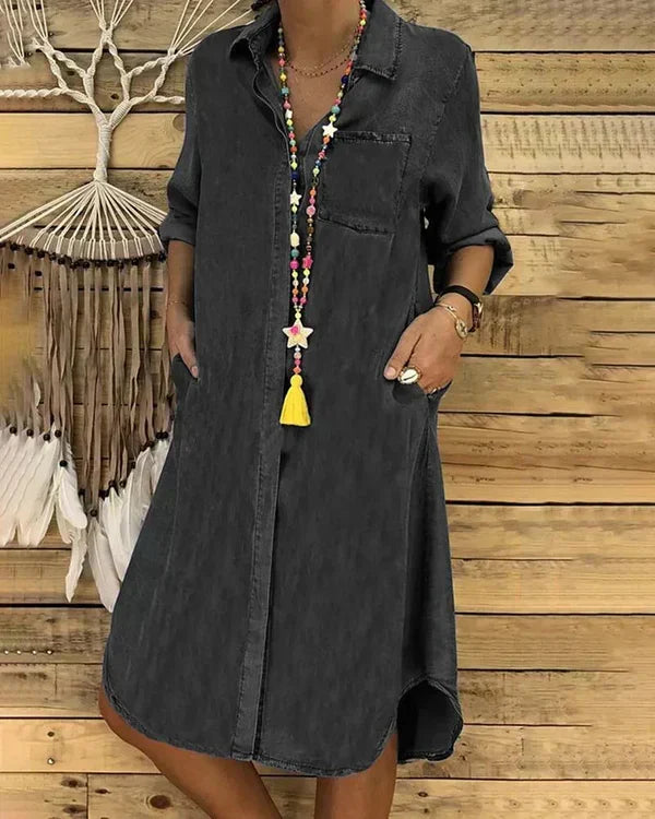 Mode femme: robe chemise fluide, élégante et décontractée. Tenue printanière et estivale, chic et facile à porter.