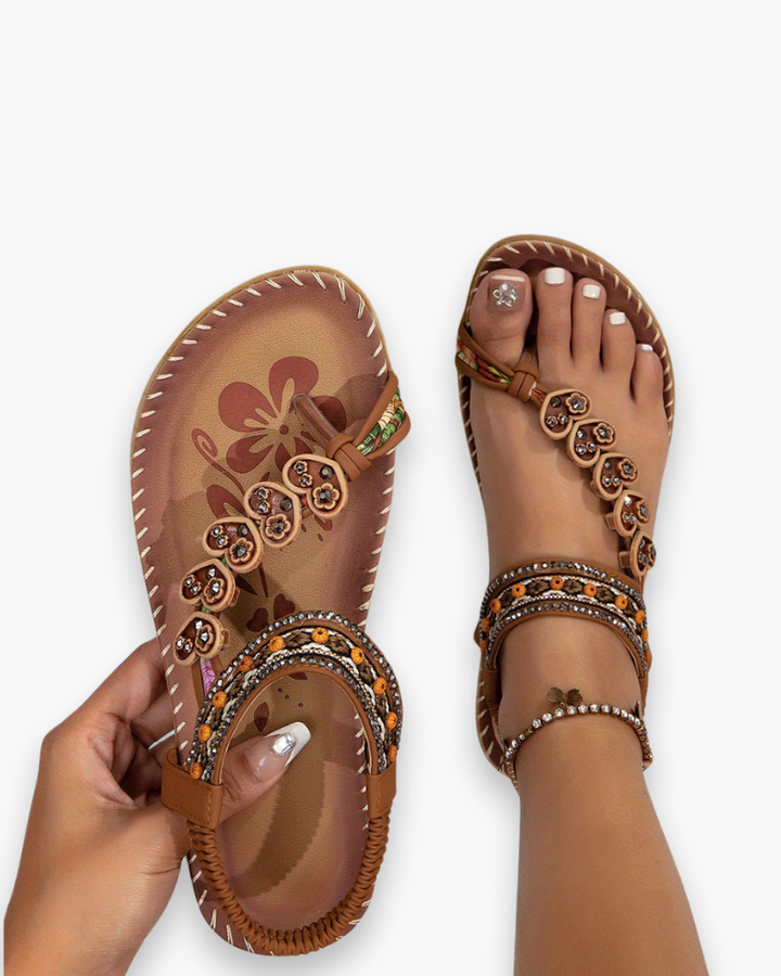 Sandales femme bohèmes élégantes et confortables pour l'été, parfaites pour un style chic et décontracté.
