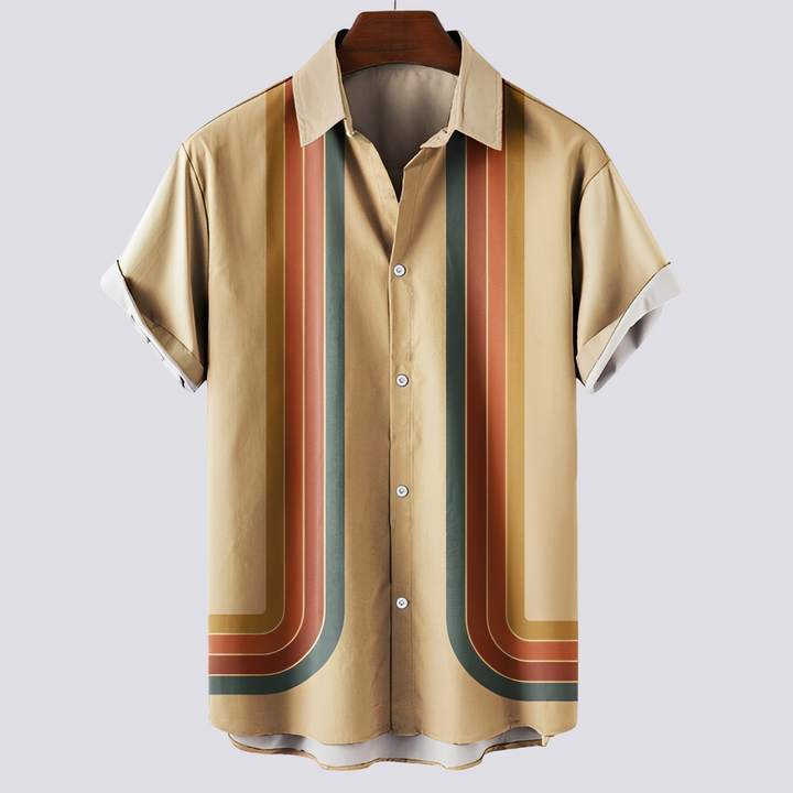 Chemise homme imprimée, tendance pour printemps-été, avec motif classique pour un style intemporel et chic.