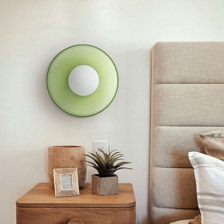 Éclairage de plafond LED rond, style moderne pour salon, efficace et élégant.