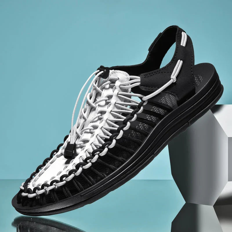 Sandales confortables pour hommes, parfaites pour l'été. Design léger et respirant pour la plage ou le quotidien.