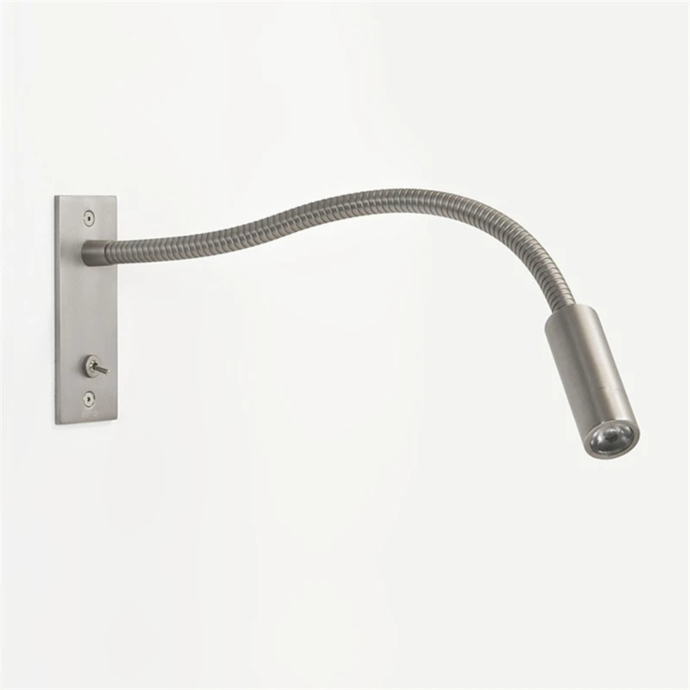 Luminaire mural LED minimaliste et efficace, parfait pour lire.