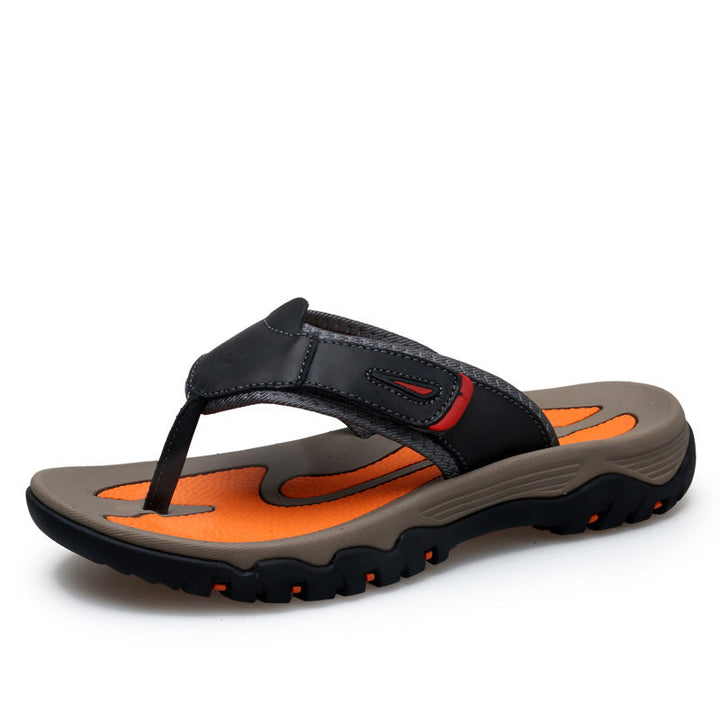 Sandales de marche robustes pour hommes, design sportif et grand confort pour toutes activités de plein air estivales.