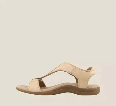 Chaussures d'été femme à brides ajustables, offrant un maintien confortable pour la marche quotidienne.