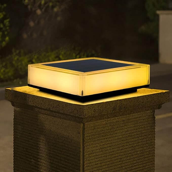 Lampe solaire LED écologique pour jardin, éclairage extérieur sans fil à énergie renouvelable.