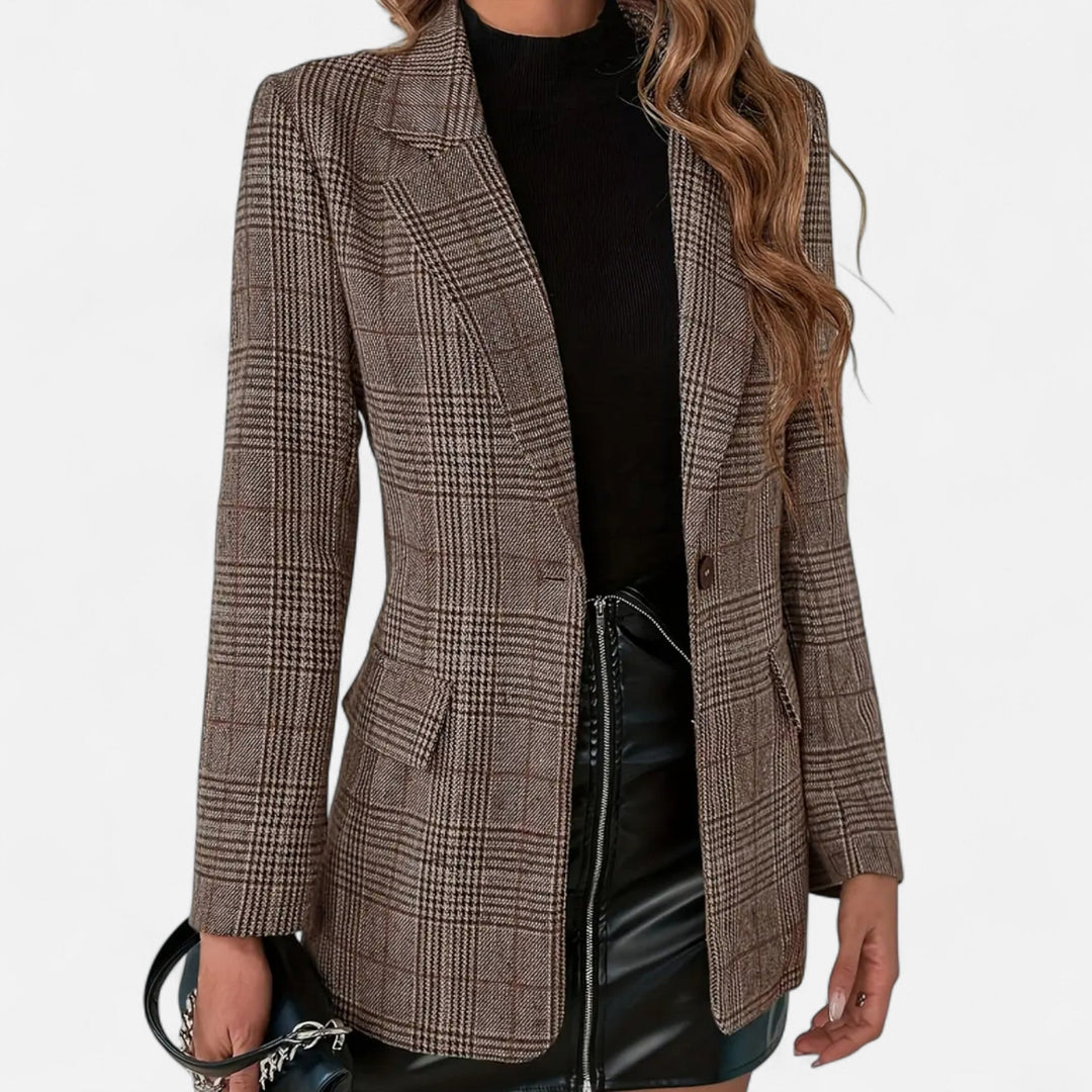 Blazer femme élégant coupe ajustée à motif plaid, parfait pour le bureau ou une soirée chic.