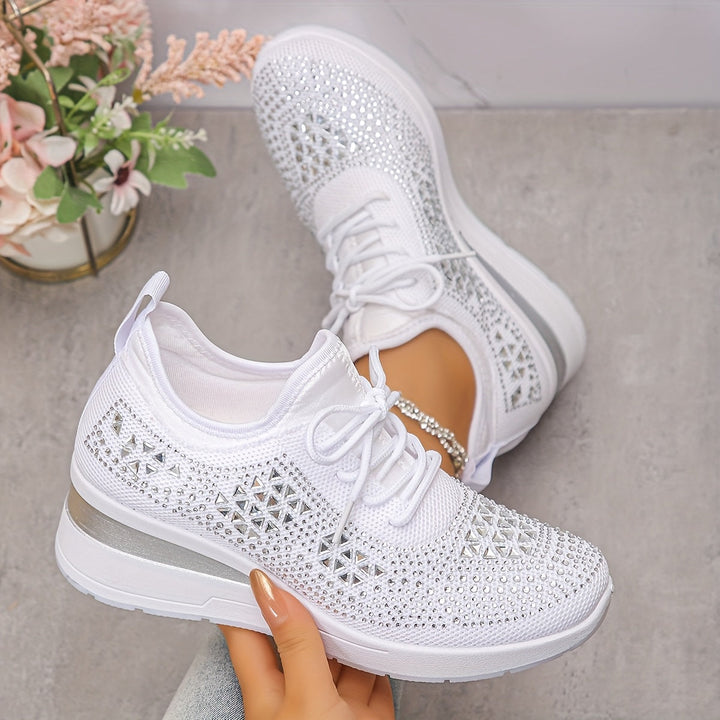 Baskets Elva femmes avec détails strass: chic, légères et respirantes pour usage quotidien.