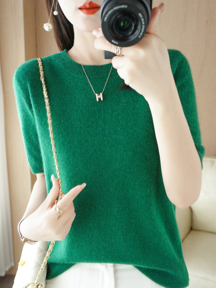 Pull polyvalent pour femme, tricot confortable, essentiel pour la mode chic automne-hiver.