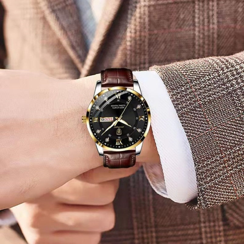 Montre homme élégante classique en acier inoxydable. Accessoire étanche avec affichage lumineux.