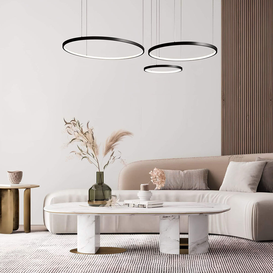 Lustre de plafond LED moderne en anneau, éclairage dimmable pour salon ou salle à manger, design élégant.