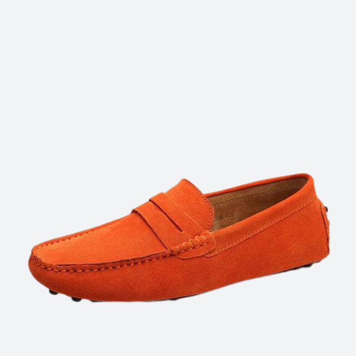 Chaussures femme chic et confortables, idéales pour un look élégant au bureau ou une sortie en ville. Mode.