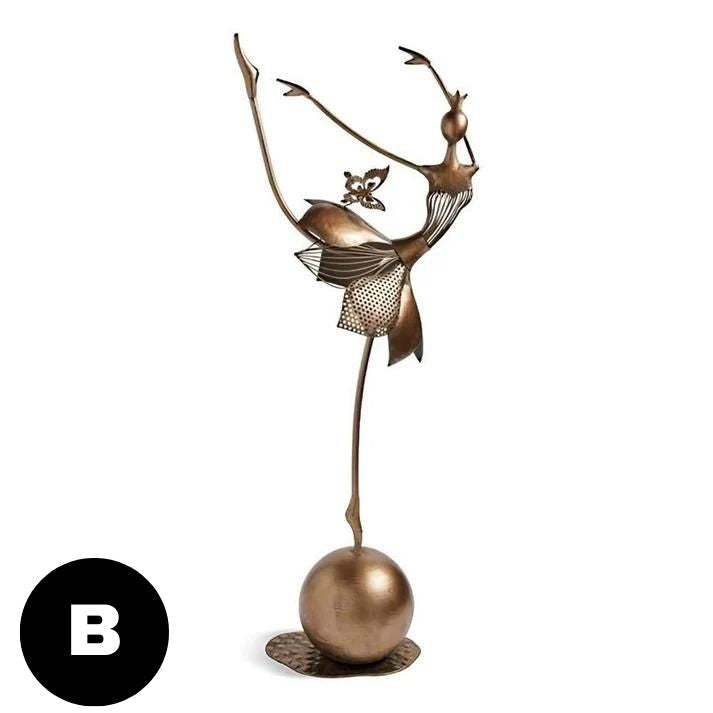 Élégante figurine de danseuse en métal, ornement artistique pour intérieur et extérieur.