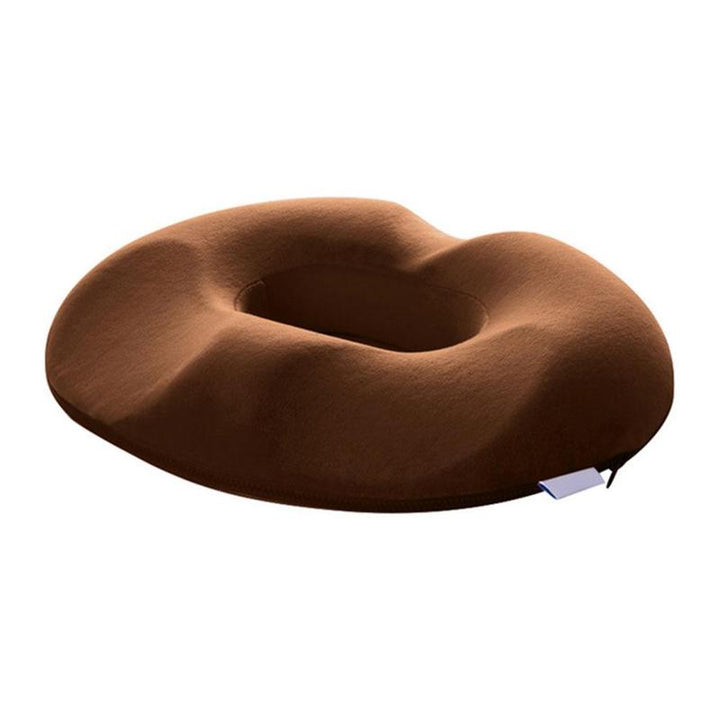 Coussin ergonomique en mousse mémoire pour soulagement coccyx et hémorroïdes, confort optimal au bureau et en voiture.