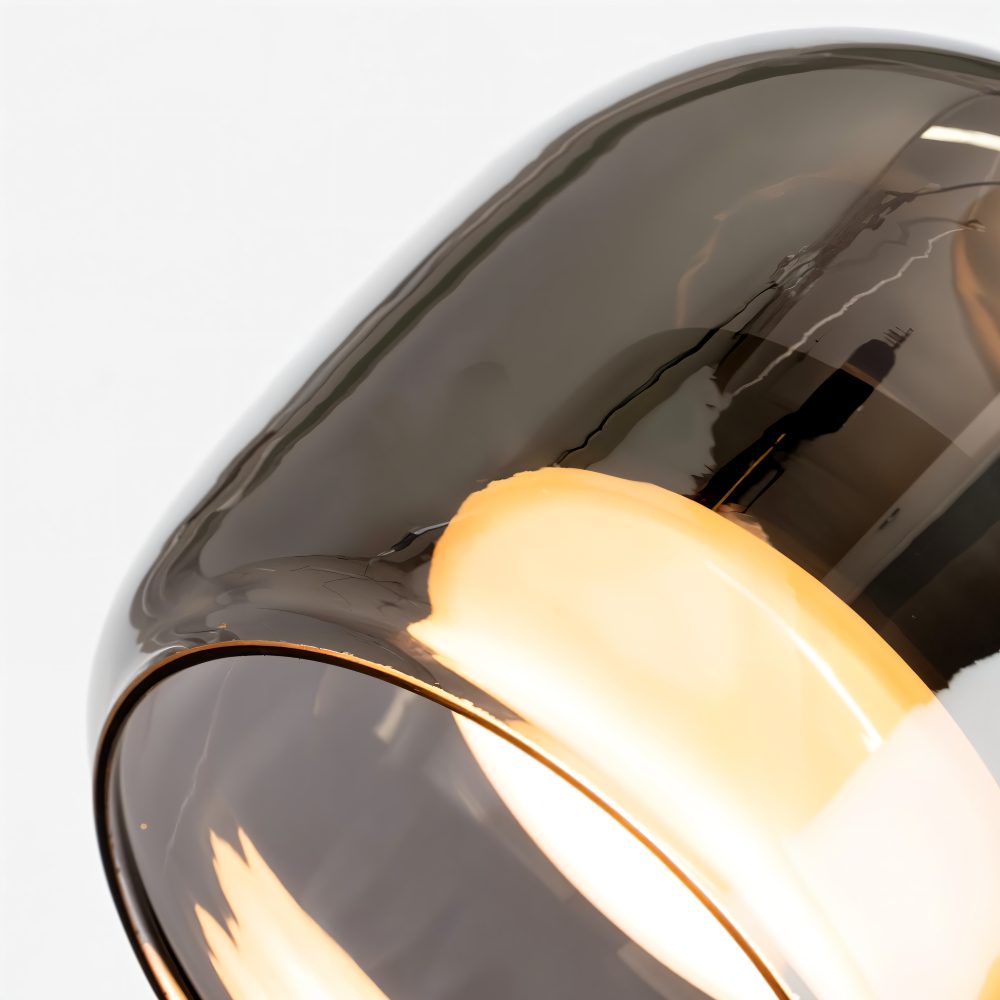 Lampe Acro réglable, verre fumé, idéale pour un éclairage intérieur LED, ambiance chaleureuse.