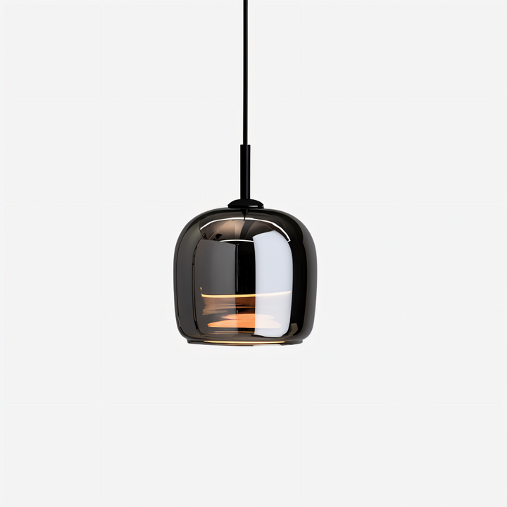 Luminaire design Acro en verre fumé, noir et gris, pour une ambiance lumineuse sophistiquée.