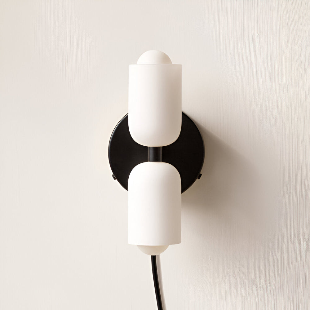 Éclairage mural DualGlow, double lumière, design épuré, idéal pour une décoration scandinave.