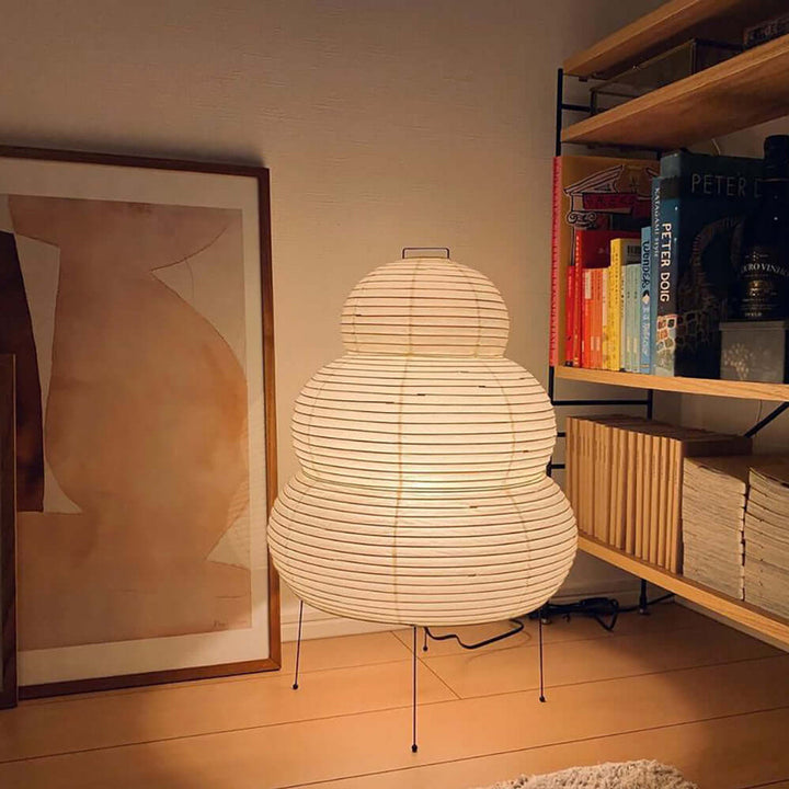 Luminaire papier moderne style japonais, idéal pour décoration intérieure et ambiance relaxante.