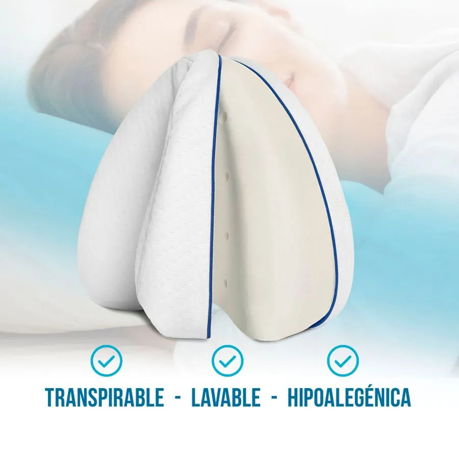 Coussin à mémoire de forme entre les genoux, offrant un soutien optimal pour les hanches et la colonne vertébrale.