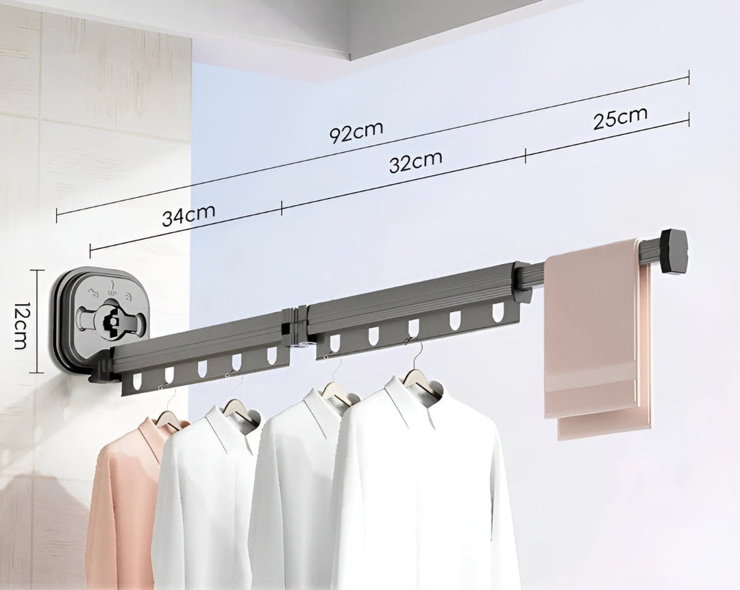 Séchoir à linge mural AluFlex déplié, offrant une grande surface d'étendage pour tout type de linge.