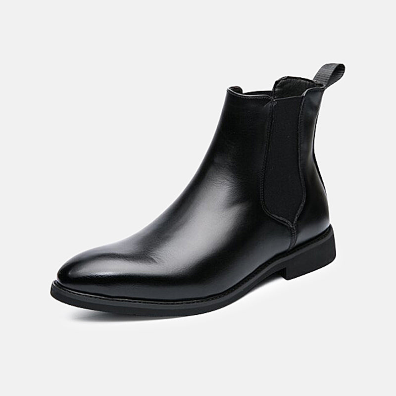 Bottines élégantes pour hommes, alliant confort et style. Idéales pour l'automne, un classique masculin moderne.