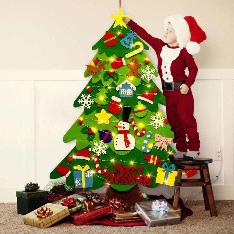 Sapin de Noël Montessori lumineux interactif en feutre. Jouet d'éveil et décoration créative pour enfants.