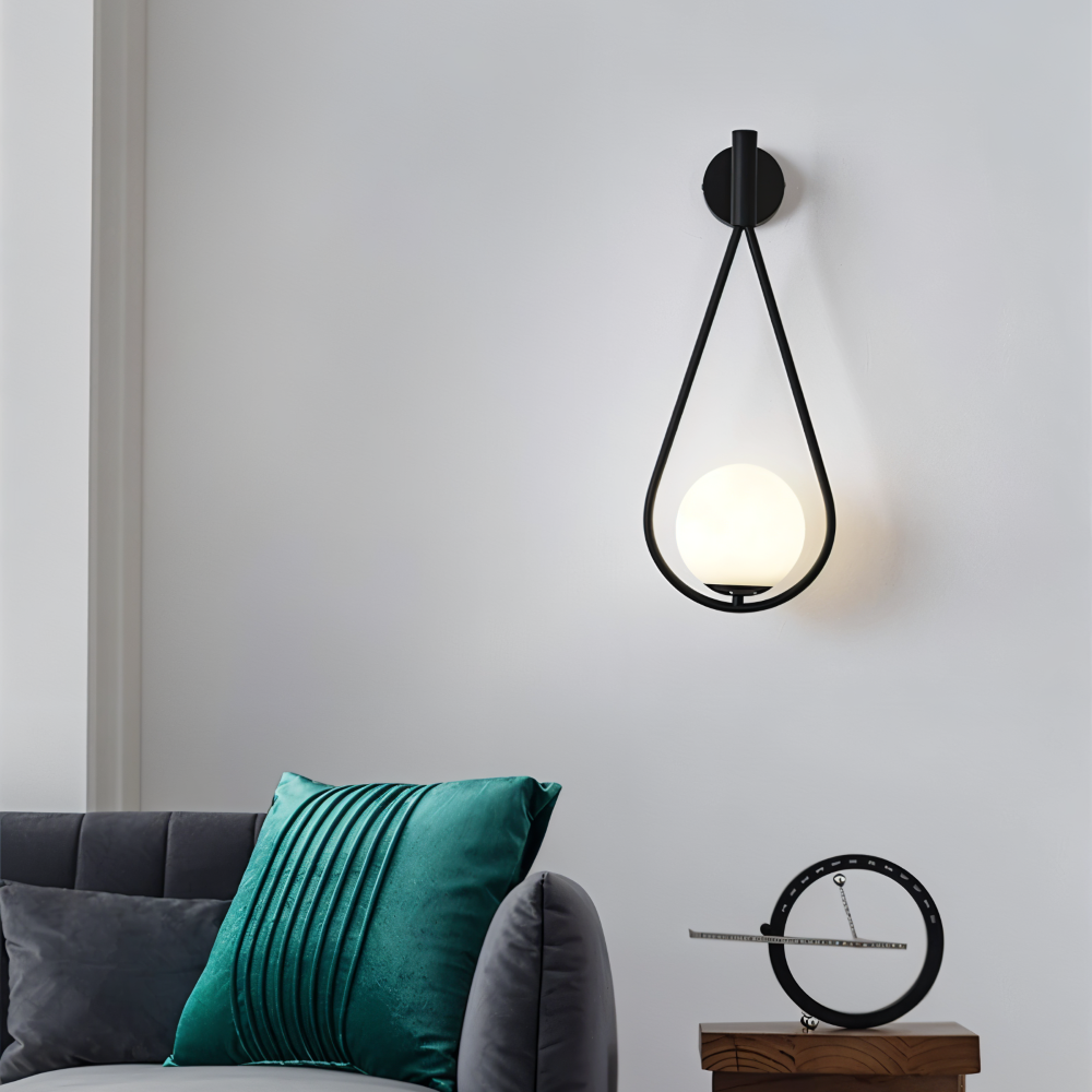 Applique Lumeira design moderne, lumière artistique. Éclairage mural ambiant pour décoration intérieure.