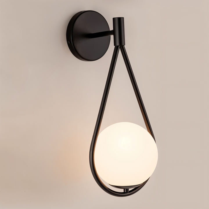 Lampe Lumeira, éclairage mural laiton noir. Design artistique pour décoration moderne de salon/chambre.