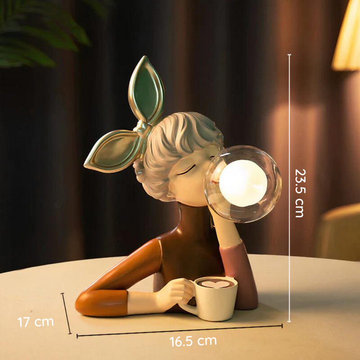 Lampe de table moderne et élégante pour le salon. Offre une lumière douce et une ambiance chaleureuse.