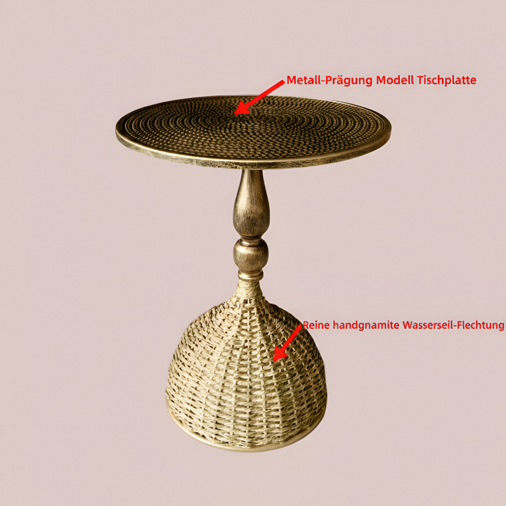 Table d'appoint ronde, style vintage fer tressé artisanal. Meuble polyvalent pour salon ou comme table basse.
