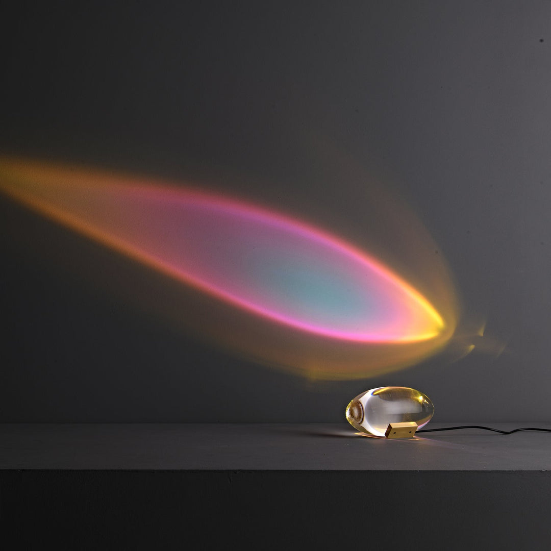Lampe de table LED cristal, lumière bleuviolet, ajoute une touche de couleur et de modernité.