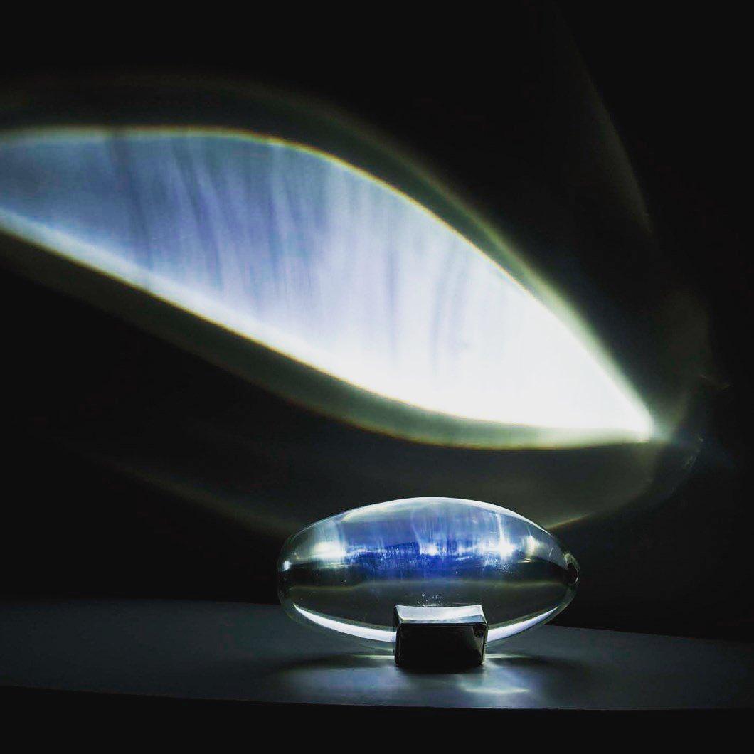 Lampe d'ambiance LED cristal, effet coucher de soleil, parfaite pour créer une atmosphère unique.